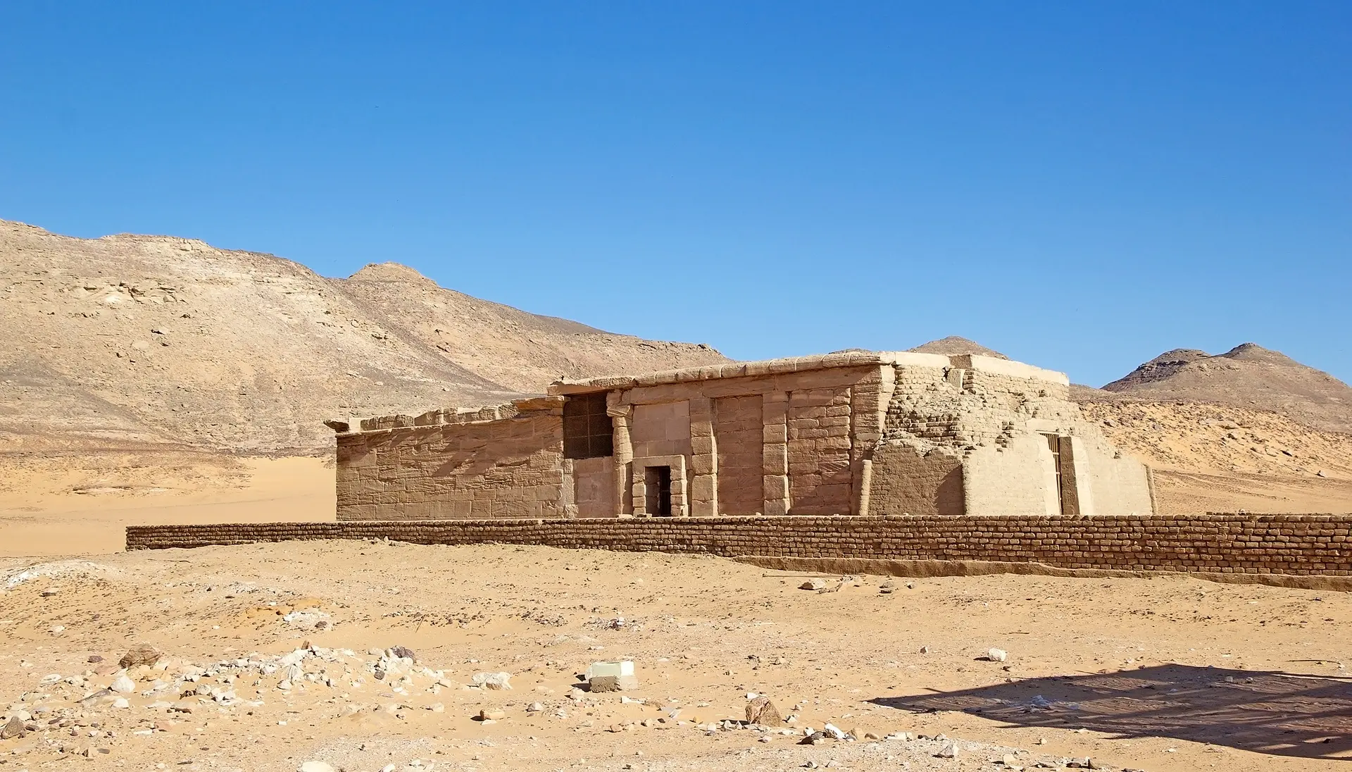 Aegypten_Nassersee_Temple-of-Amada