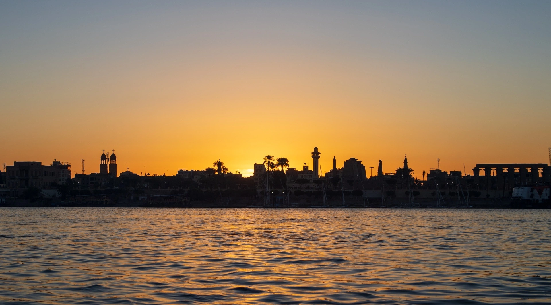 Aegypten_Nil_Luxor_Sonnenuntergang