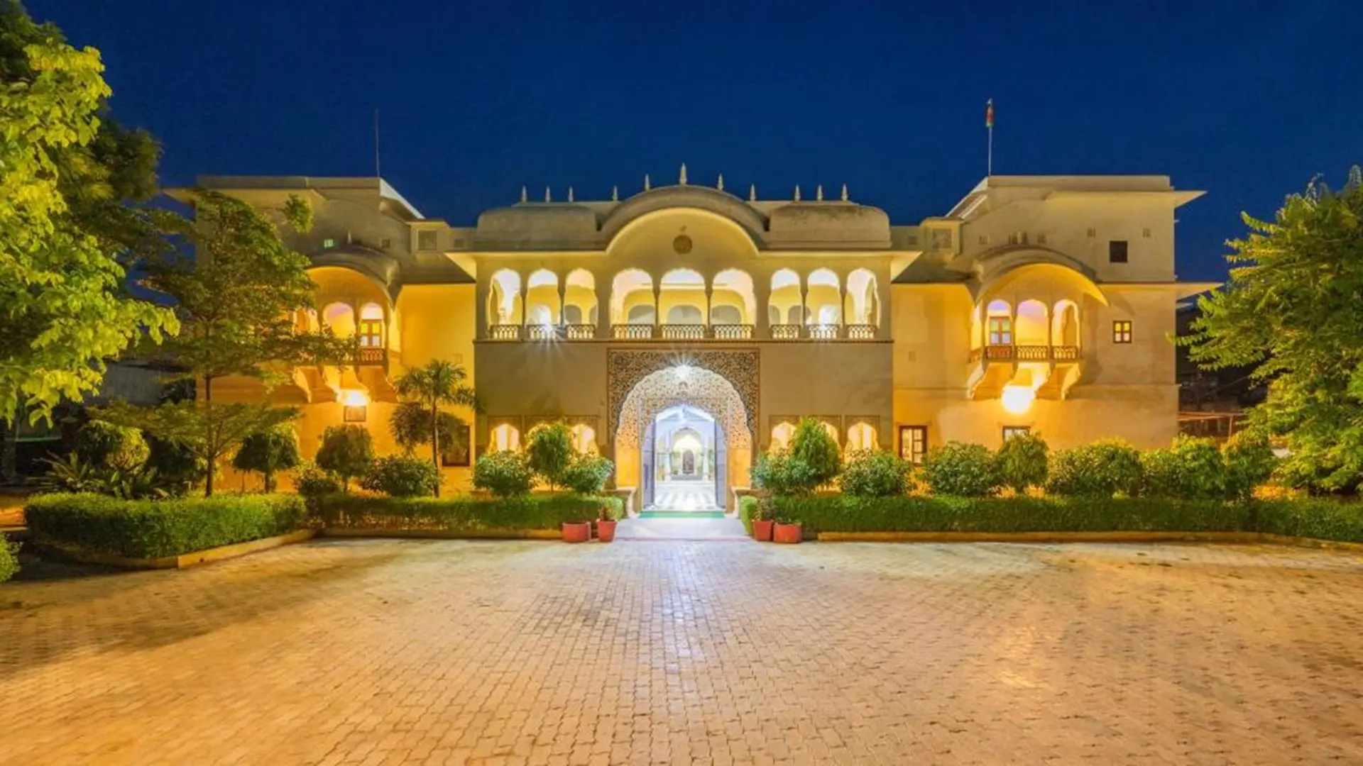 Hotel Dhulagarh