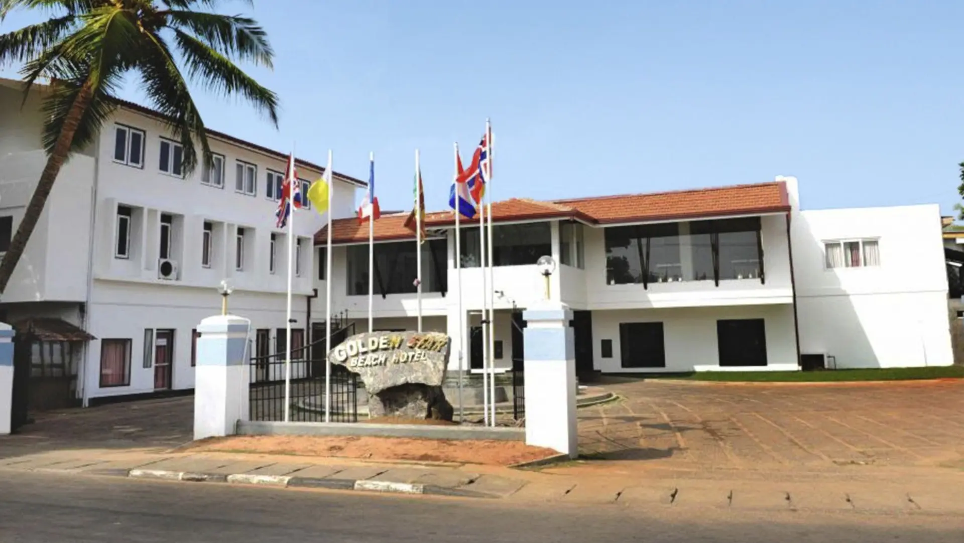Golden Star Beach Hotel Negombo