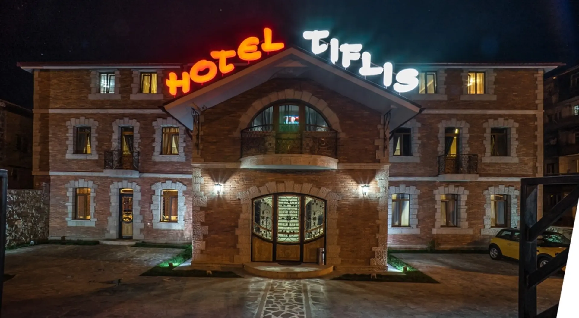 Hotel-Tiflis-Akhaltsikhe