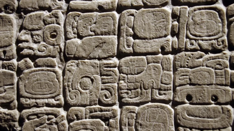 Mexiko_Maya_hieroglyphen