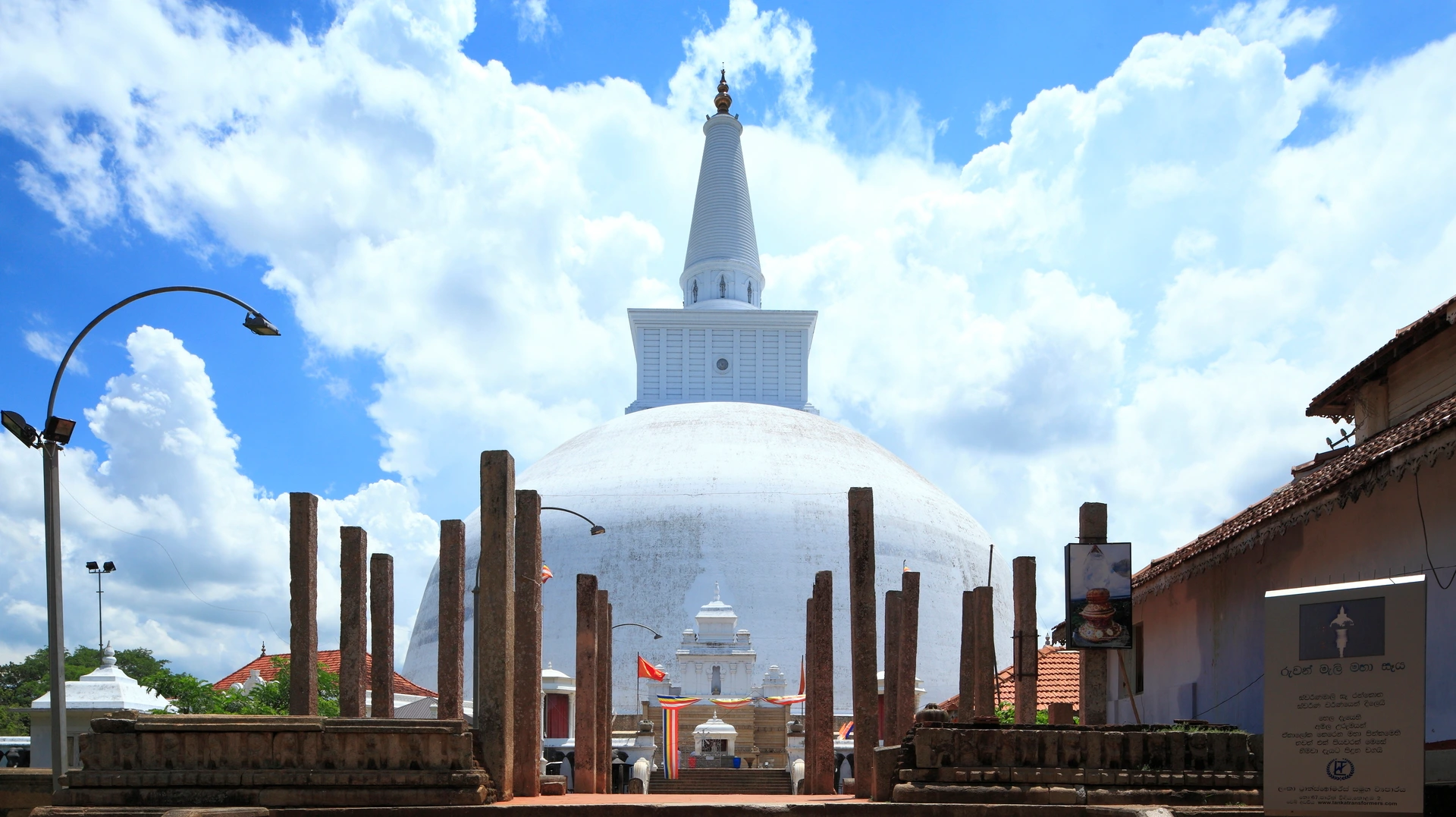 Sri-Lanka_Anuradhapura