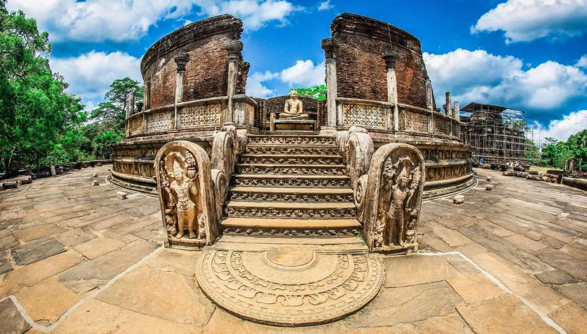 Sri-Lanka_Polonnaruwa