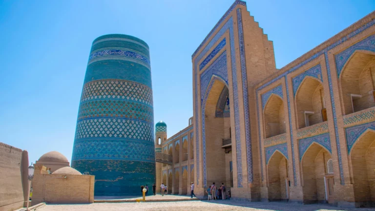 Usbekistan_Chiwa_khiva_Kalta-Minor-MInarett